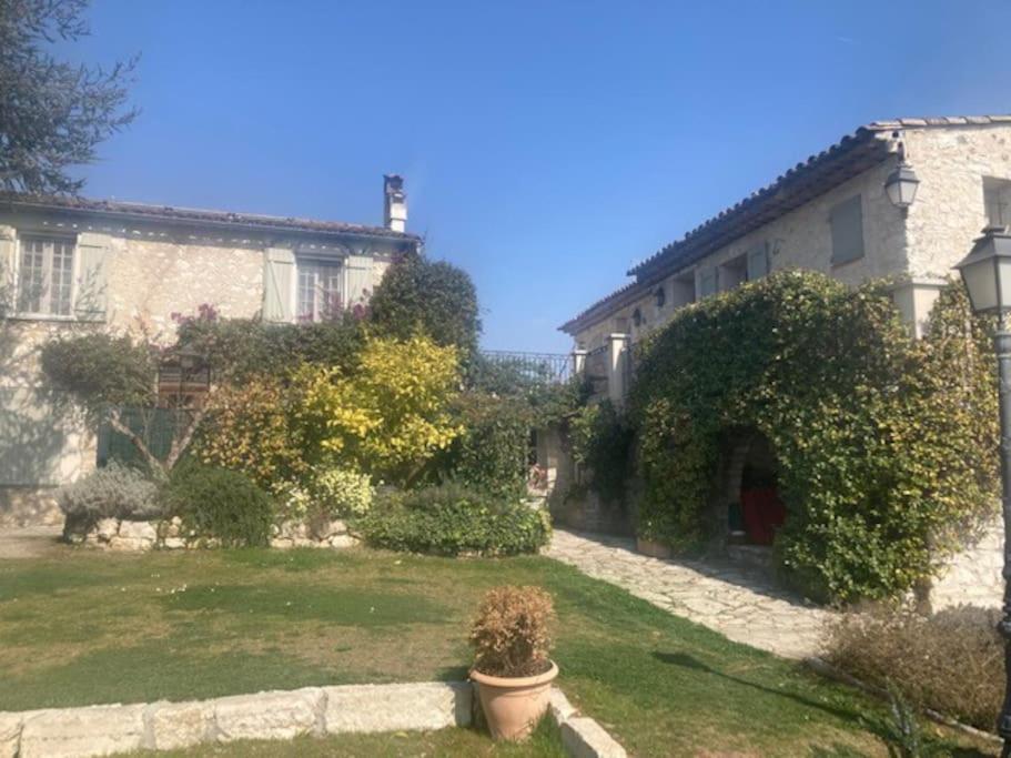 Agreable Chambre D'Hotes Avec Vue Sur Les Collines Apartment La Colle-sur-Loup Bagian luar foto
